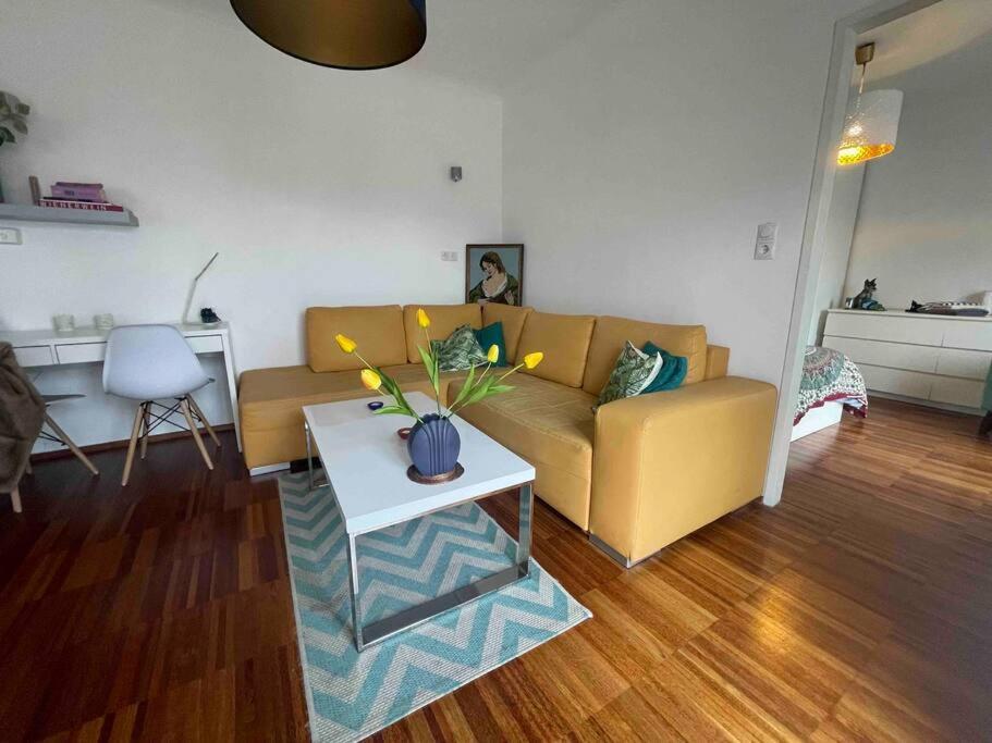 ウィーンCosy Flat With Huge Terrasse! Long Or Shorttermアパートメント エクステリア 写真