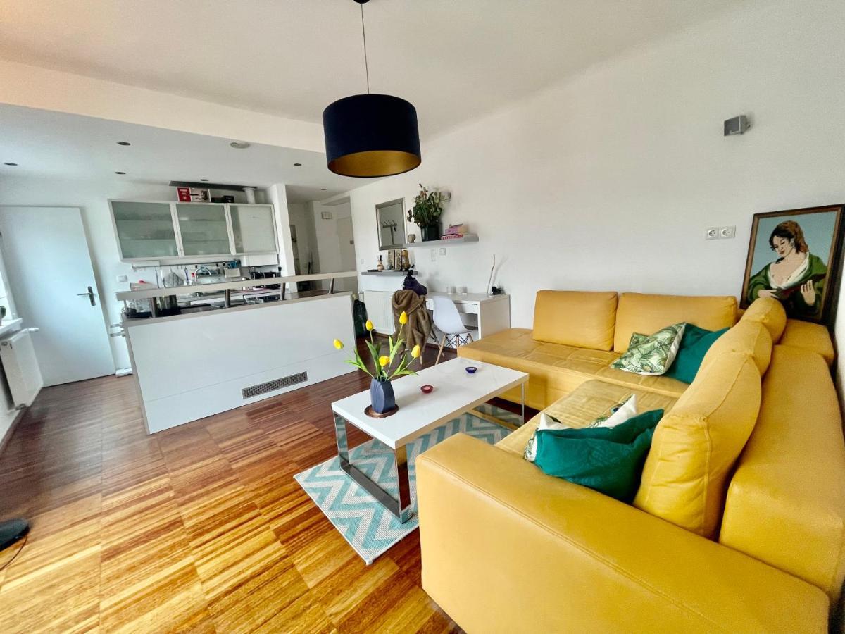 ウィーンCosy Flat With Huge Terrasse! Long Or Shorttermアパートメント エクステリア 写真