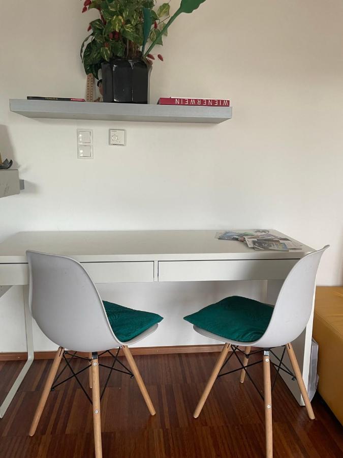 ウィーンCosy Flat With Huge Terrasse! Long Or Shorttermアパートメント エクステリア 写真